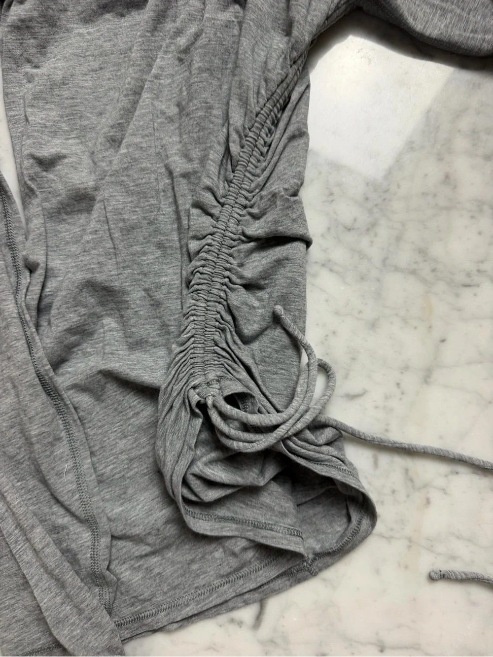 lululemon athletica Heather Gray Long-Sleeve Ruched Side Top